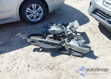 2012 BMW 550I xDrive z USA, uszkodzony, nr VIN WBAFU9C59CC787363